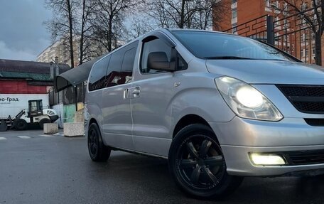 Hyundai Grand Starex Grand Starex I рестайлинг 2, 2008 год, 1 750 000 рублей, 32 фотография