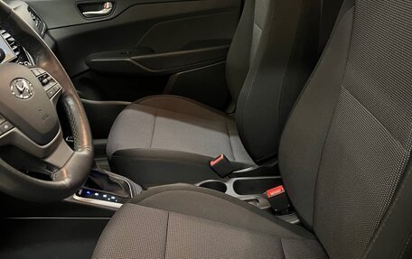 Hyundai Solaris II рестайлинг, 2021 год, 1 570 000 рублей, 7 фотография