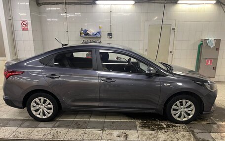 Hyundai Solaris II рестайлинг, 2021 год, 1 570 000 рублей, 17 фотография