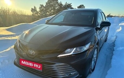 Toyota Camry, 2018 год, 2 820 000 рублей, 1 фотография