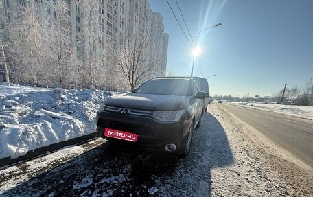Mitsubishi Outlander III рестайлинг 3, 2012 год, 820 000 рублей, 1 фотография
