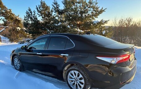 Toyota Camry, 2018 год, 2 820 000 рублей, 7 фотография