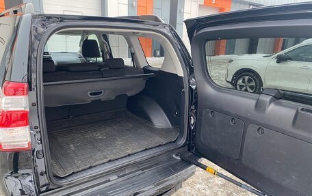 Toyota Land Cruiser Prado 150 рестайлинг 2, 2016 год, 3 500 000 рублей, 13 фотография