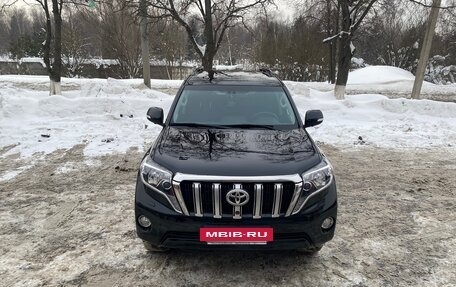 Toyota Land Cruiser Prado 150 рестайлинг 2, 2016 год, 3 500 000 рублей, 2 фотография