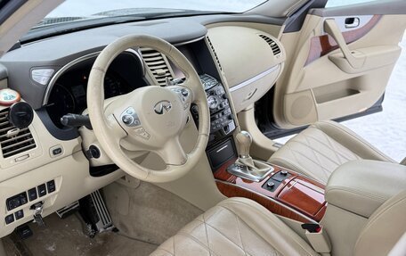 Infiniti QX70, 2016 год, 1 900 000 рублей, 9 фотография