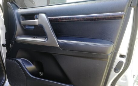 Toyota Land Cruiser 200, 2011 год, 2 800 082 рублей, 24 фотография