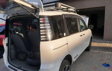 Toyota Sienta I, 2006 год, 695 000 рублей, 11 фотография