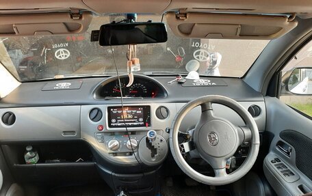 Toyota Sienta I, 2006 год, 695 000 рублей, 6 фотография