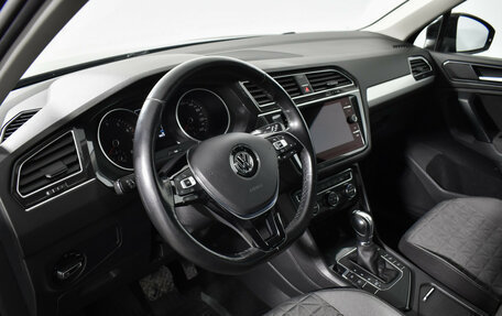 Volkswagen Tiguan II, 2017 год, 1 949 000 рублей, 9 фотография