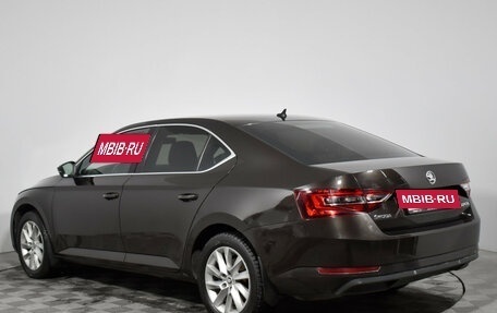 Skoda Superb III рестайлинг, 2018 год, 2 090 000 рублей, 7 фотография