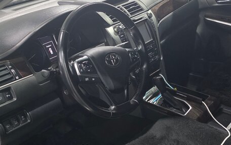 Toyota Camry, 2017 год, 2 370 000 рублей, 9 фотография