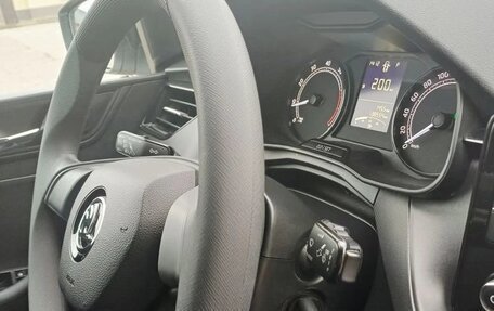 Skoda Rapid II, 2021 год, 1 300 000 рублей, 18 фотография