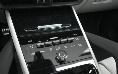 Porsche Cayenne III, 2025 год, 24 499 000 рублей, 33 фотография