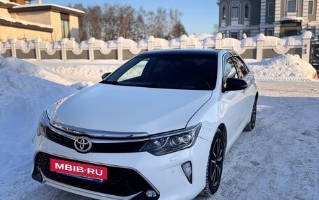 Toyota Camry, 2017 год, 2 300 000 рублей, 15 фотография