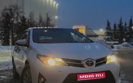 Toyota Auris II, 2013 год, 1 100 000 рублей, 1 фотография