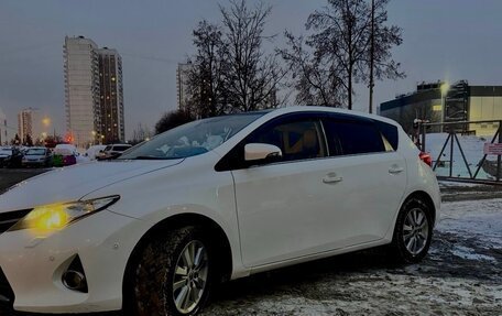 Toyota Auris II, 2013 год, 1 100 000 рублей, 2 фотография