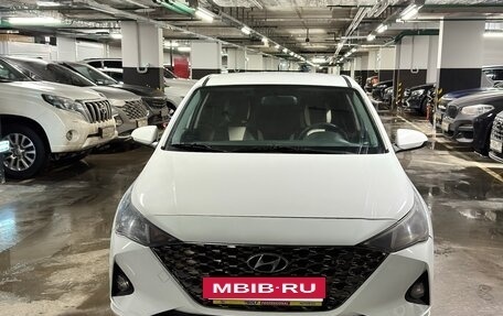 Hyundai Solaris II рестайлинг, 2020 год, 850 000 рублей, 3 фотография