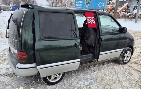 Nissan Serena I, 1997 год, 350 000 рублей, 2 фотография