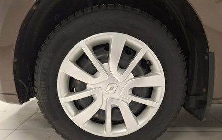 Renault Logan II, 2020 год, 845 000 рублей, 18 фотография