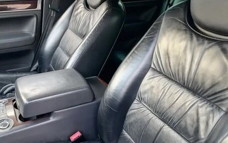 Volkswagen Touareg III, 2006 год, 855 000 рублей, 9 фотография