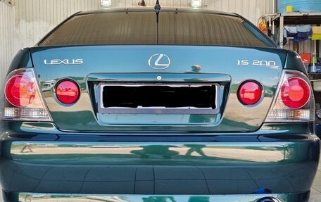 Lexus IS II рестайлинг 2, 1999 год, 990 000 рублей, 3 фотография