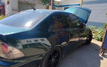 Lexus IS II рестайлинг 2, 1999 год, 990 000 рублей, 13 фотография