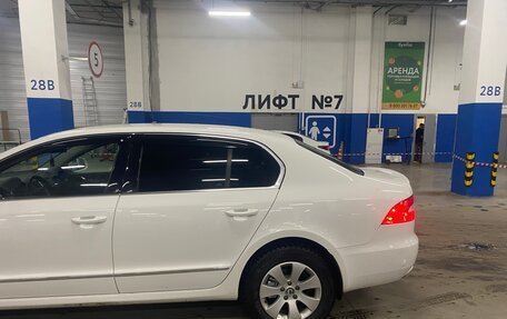 Skoda Superb III рестайлинг, 2012 год, 1 050 000 рублей, 9 фотография