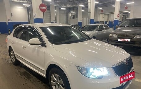 Skoda Superb III рестайлинг, 2012 год, 1 050 000 рублей, 2 фотография