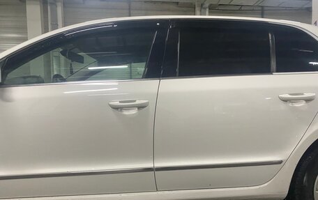 Skoda Superb III рестайлинг, 2012 год, 1 050 000 рублей, 18 фотография