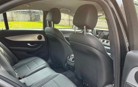 Mercedes-Benz E-Класс, 2020 год, 2 300 000 рублей, 7 фотография