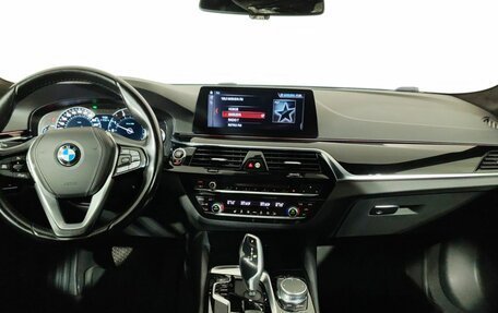 BMW 5 серия, 2018 год, 3 690 000 рублей, 10 фотография