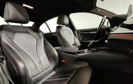 BMW 5 серия, 2018 год, 3 690 000 рублей, 17 фотография