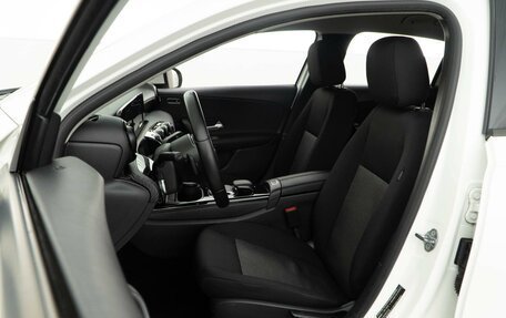 Mercedes-Benz A-Класс, 2018 год, 2 098 999 рублей, 11 фотография