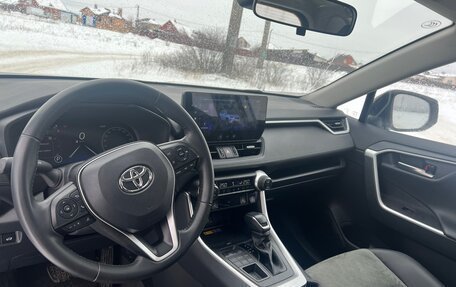 Toyota RAV4, 2024 год, 4 090 000 рублей, 8 фотография