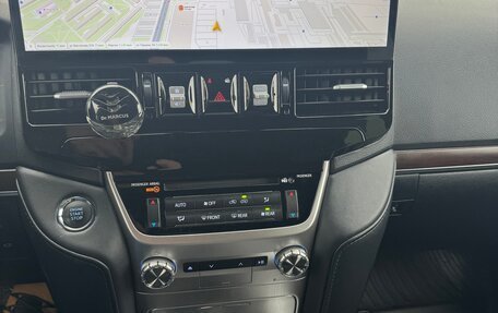 Toyota Land Cruiser 200, 2020 год, 11 700 000 рублей, 7 фотография