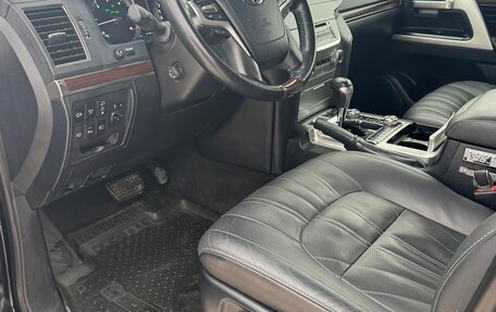 Toyota Land Cruiser 200, 2020 год, 11 700 000 рублей, 5 фотография