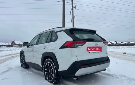 Toyota RAV4, 2024 год, 4 090 000 рублей, 6 фотография