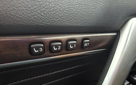 Toyota Land Cruiser 200, 2020 год, 11 700 000 рублей, 12 фотография