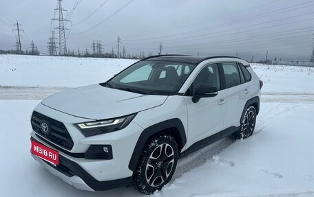 Toyota RAV4, 2024 год, 4 090 000 рублей, 3 фотография