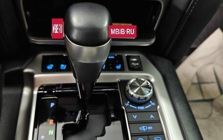 Toyota Land Cruiser 200, 2020 год, 11 700 000 рублей, 8 фотография