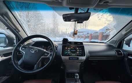 Toyota Land Cruiser Prado 150 рестайлинг 2, 2020 год, 7 100 000 рублей, 5 фотография