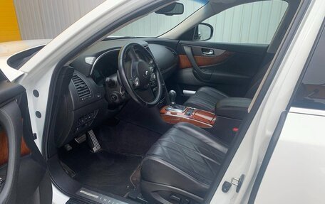 Infiniti QX70, 2015 год, 2 300 000 рублей, 7 фотография