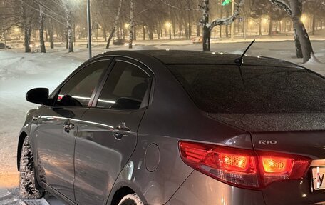 KIA Rio III рестайлинг, 2015 год, 900 000 рублей, 3 фотография