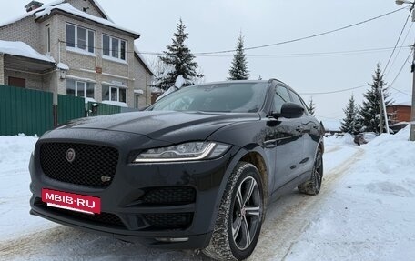 Jaguar F-Pace, 2016 год, 1 950 000 рублей, 2 фотография