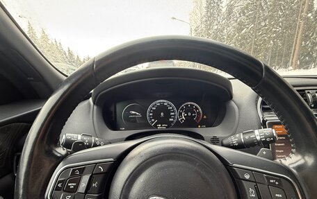 Jaguar F-Pace, 2016 год, 1 950 000 рублей, 7 фотография