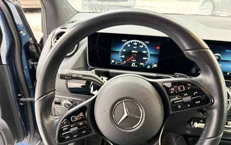 Mercedes-Benz B-Класс, 2019 год, 2 200 000 рублей, 11 фотография