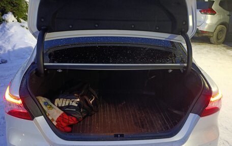 Toyota Camry, 2021 год, 3 270 000 рублей, 6 фотография