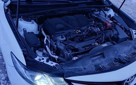 Toyota Camry, 2021 год, 3 270 000 рублей, 9 фотография