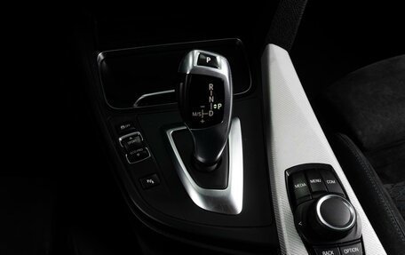 BMW 3 серия, 2018 год, 2 399 000 рублей, 18 фотография