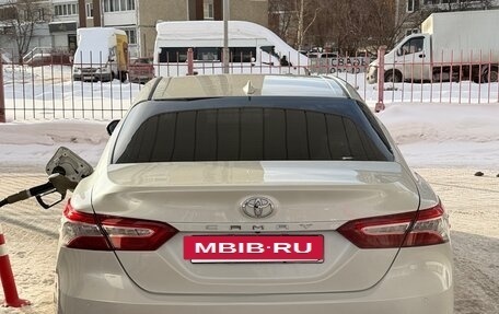 Toyota Camry, 2018 год, 2 050 000 рублей, 7 фотография